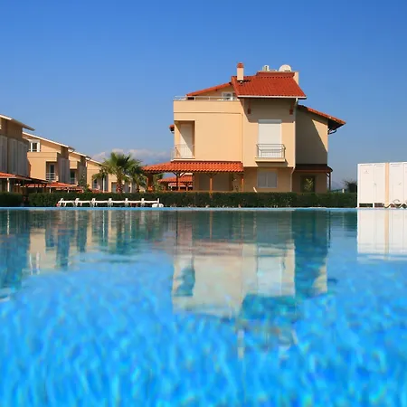 Paradise Town - Villa Colm